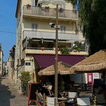 Riviera Hébergement de vacances *