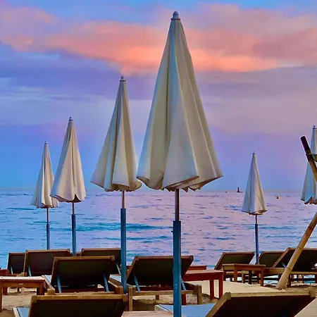 Hébergement de vacances Riviera *